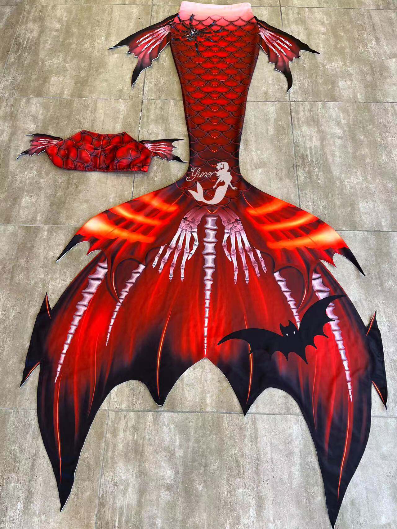 Aquarium & Marine Museum Ums - بدلة سباحة أصلية للرجال والنساء على